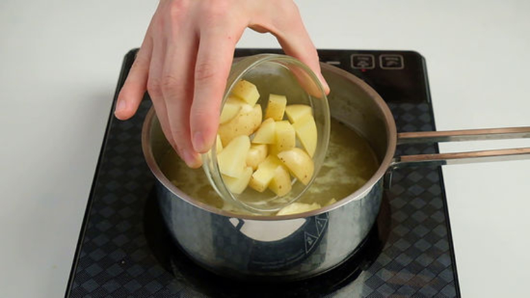 12-amazing-uses-for-potatoes-5.jpg