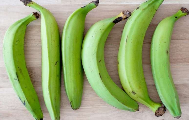 7-surprising-side-effects-of-eating-bananas-3.jpg